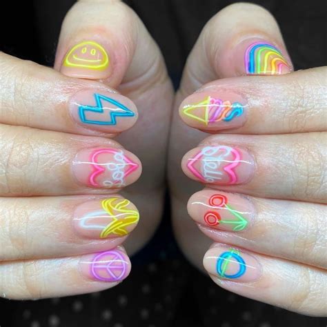 Illusion neon nail art: Θα κάνει θραύση τους επόμενους μήνες και ...