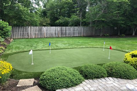 How to Make a Backyard Putting Green with Artificial Turf