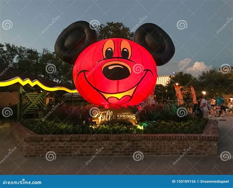 Halloween at Disney Springs, Orlando, Florida Editorial Photo - Image of happy, shoot: 150189156