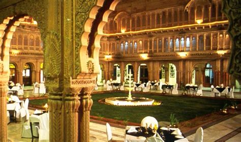 Laxmi Niwas Palace, Hotel Laxmi Niwas Palace - Indian Holiday