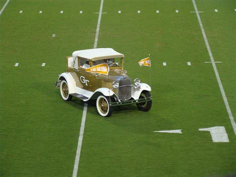 Ramblin' Wreck, 2009 Mascot, Candid, Antique Cars, Pets, Antiques ...