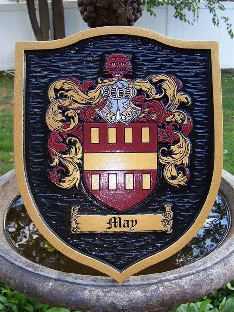 Historic Family Crest - Coat of Arms - Family Shield (FC5) – The Carving Company