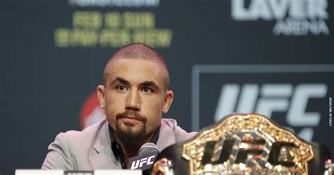 Robert Whittaker out of UFC 234 main event - MMA Fighting