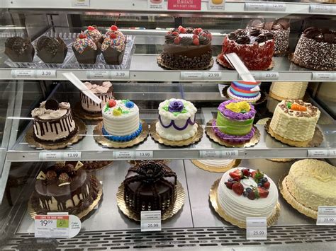 Publix Bakery: The Best Cakes, Breads, and Cookies To Buy