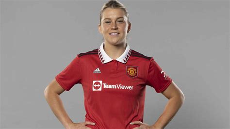 United Women star Alessia Russo says football has changed in new UTD ...