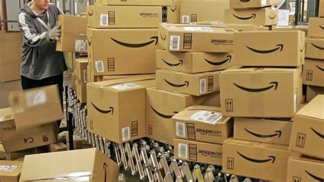 How to Buy Amazon Return Pallets & Truckloads for Sale in 2024