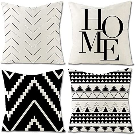 7+ Timeless Black and White Farmhouse Decor Inspirations