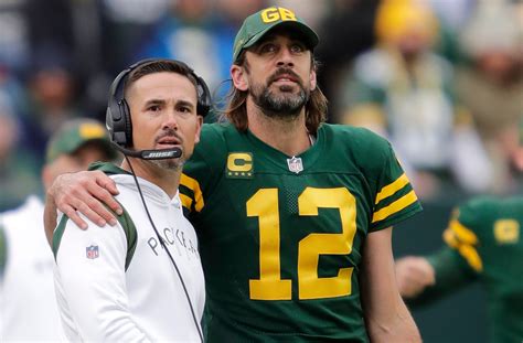 What are the potential outcomes of Aaron Rodgers’ decision?