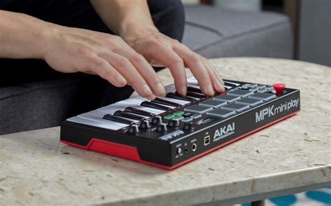 Akai Pro MPK Mini Review (2021)