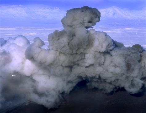 The Big Wobble : Today marks the 70th anniversary of the greatest Hekla eruption known to man ...