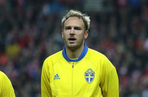 Andreas Granqvist (Sweden) | Athletic jacket, International football, Puma jacket