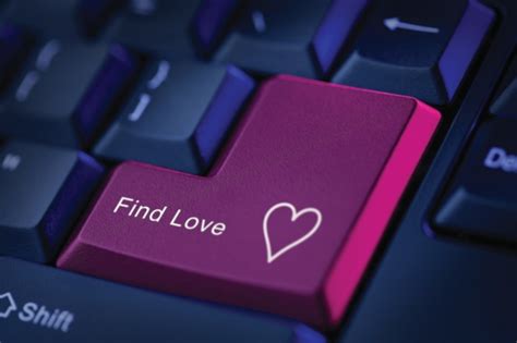 Finding Love Online - Engagement 101