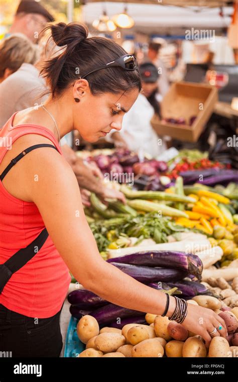 customer picks fresh potatoes, Downtown Farmers Market, San Luis Obispo, California Stock Photo ...