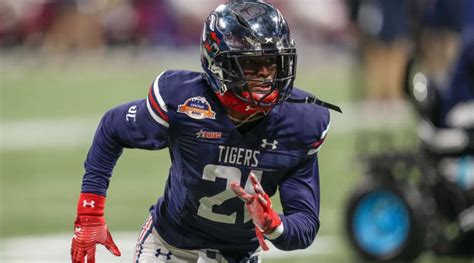 Shilo Sanders Announces Transfer from Jackson State to Colorado | WKKY ...