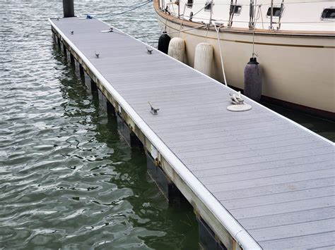 Buying Dock Bumpers: Consider These 4 Tips | Dock Boxes Unlimited, Inc.