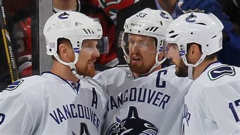 Canucks sign Daniel, Henrik Sedin through 2017-18 | CBC Sports