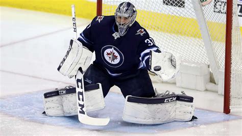 Connor Hellebuyck makes 29 saves as Jets shut out Canucks | 15 Minu...