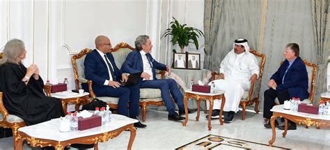 Qatar Chamber reviews developing commercial relations with Australia | Qatar Chamber