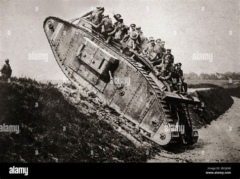 Mark 1 female tank hi-res stock photography and images - Alamy