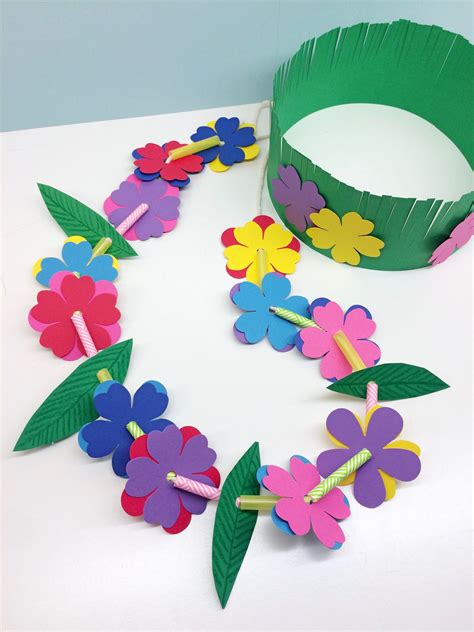 Craft for Kids: Hawaiian Lei & Grass Crown | Manualidades, Manualidades de verano para niños ...