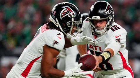 Bijan Robinson stats today: Falcons RB rips Eagles defense apart on ...