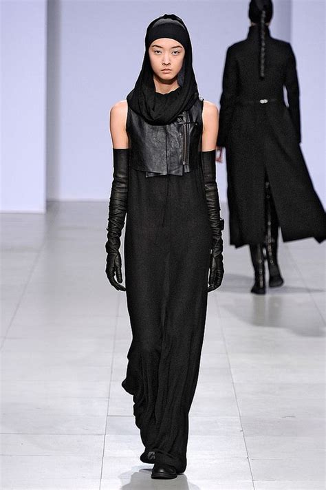 pkg_fw12_056 | Futuristic fashion, Future fashion, Dystopian fashion