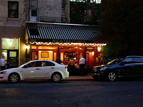 Where to Drink and Dine Near the Upper East Side Museums Upper East Side, New York Travel ...