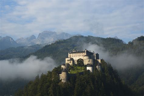 20 Most Beautiful Castles in the World (+Map) - Touropia