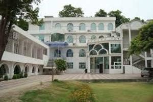 National PG College (NPGC), Lucknow Images, Photos, Videos, Gallery ...