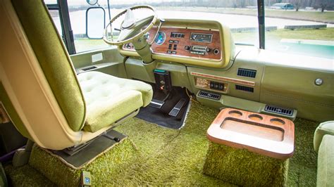 A autocaravana 1972-78 GMC é uma maravilha de tracção frontal | Hagerty ...