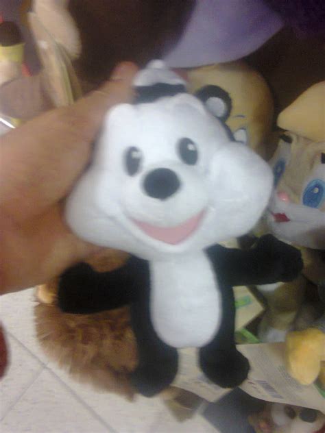 Baby Looney Tunes Pepe le pew plush by Ricsi1011 on DeviantArt