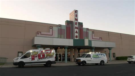 Paragould theater hosts watch party for Marybeth Byrd - YouTube