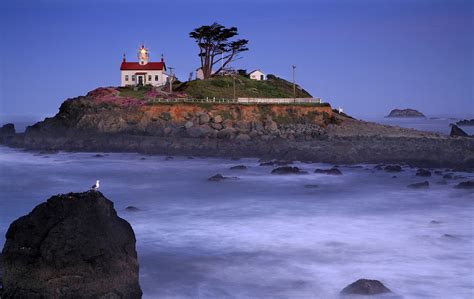 Crescent City Lighthouse, CA | Howard Batten | Flickr