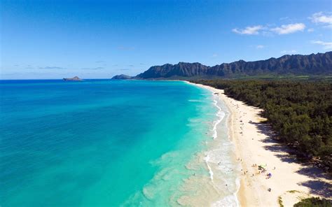 Waimānalo Beach / Oahu / Hawaii // World Beach Guide