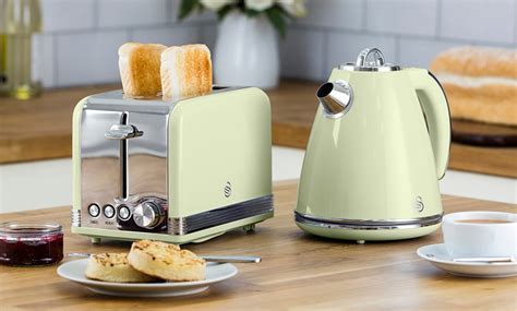 Swan Kettle and Two-Slice Toaster | Groupon