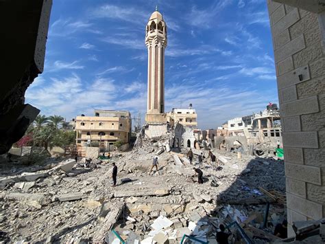 Hamas says Gaza mosque destroyed, urges UNESCO to save heritage | Gaza News | Al Jazeera