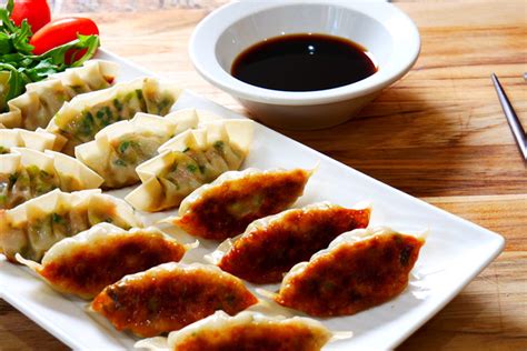 How to make Gyoza (Japanese pan-fried dumplings) Recipe - Ann's Home ...