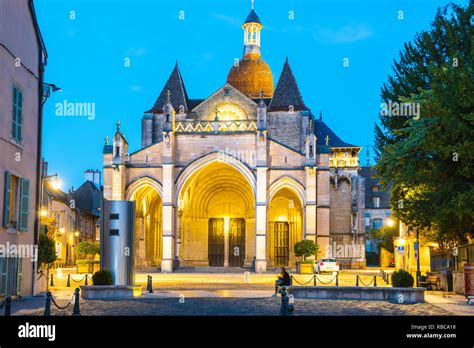 France, Bourgogne-Franche-Comte, Burgundy, Cote-d'Or, Beaune. Notre Dame de Beaune basilica ...