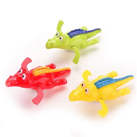 1 PC Classic Baby Bath Swimming Toys Infant Crocodile Wind Up Clockwork Play Swimming Alligator ...