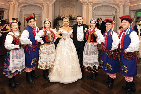 A Polish Dance Enlivens a Hudson Valley Couple's Wedding