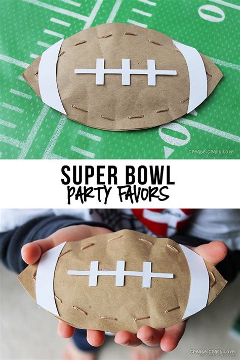 Super Bowl Party Favors that are sure to score a TOUCHDOWN!