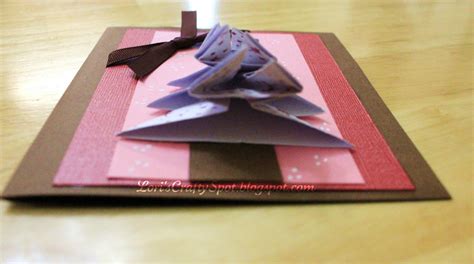 Lori's Crafty Spot: Origami Christmas Tree Card