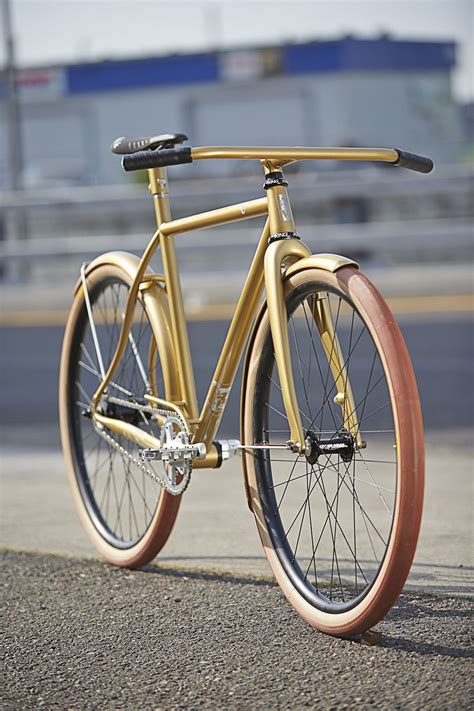 SV2015_UR_Gold_3Qtr | Fixie bike, Urban bike, Bicycle