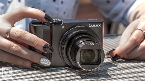 Panasonic Lumix DC-ZS200 Review | PCMag