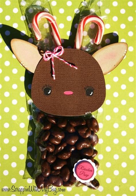 Cute idea for gift bags! candycanetreats | Christmas paper crafts, Xmas ...