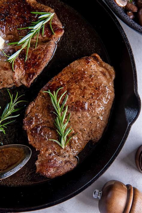 How to Cook Sirloin Steak - Karinokada