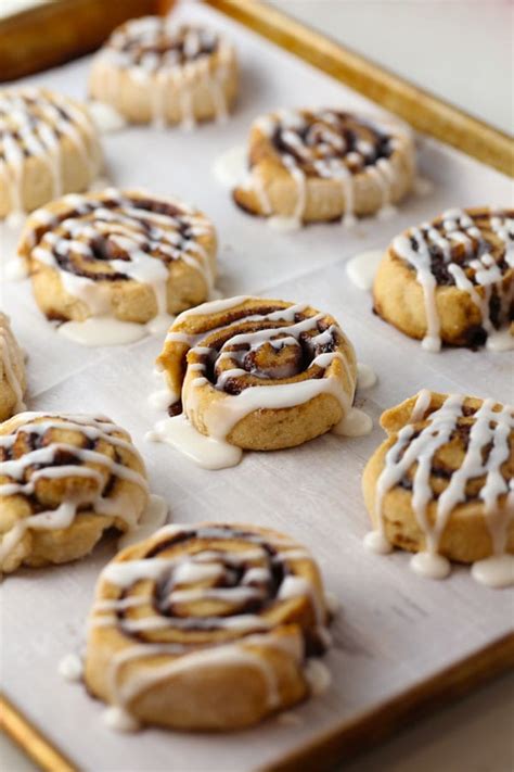 The Best Gluten Free Cinnamon Rolls - Mom Loves Baking