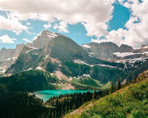 Grinnell Lake overlook on Grinnell Glacier trail in Glacier National ...