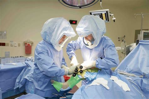 Saving active knees: MAKOplasty delays total knee replacement surgery