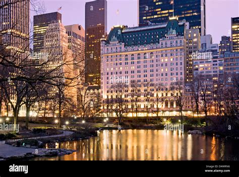 Plaza Hotel Midtown Manhattan Dusk Central Park Stock Photo - Alamy